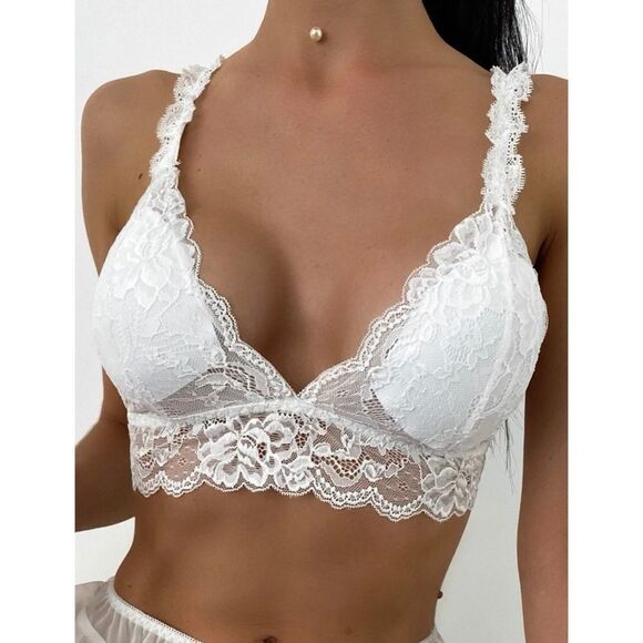 Sexy Floral Lace Bridal Lingerie Set - Picture 6 of 7